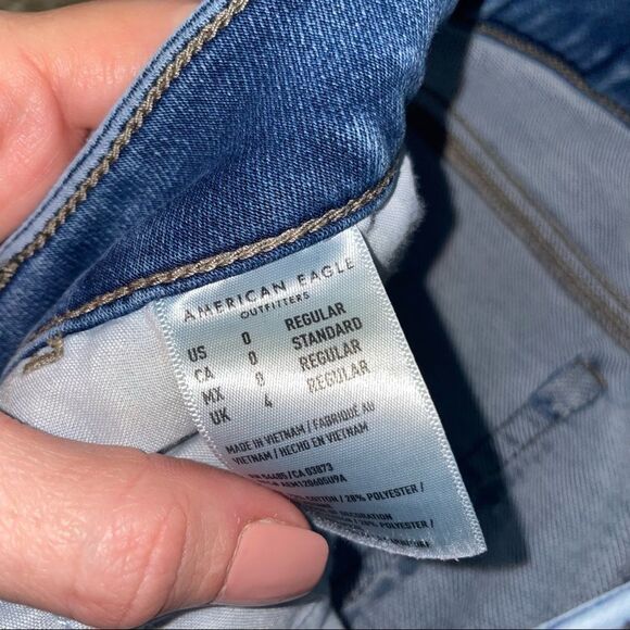 🚨 3 for $25 - AEO Super Stretch High Rise Distressed Jegging - Picture 6 of 10